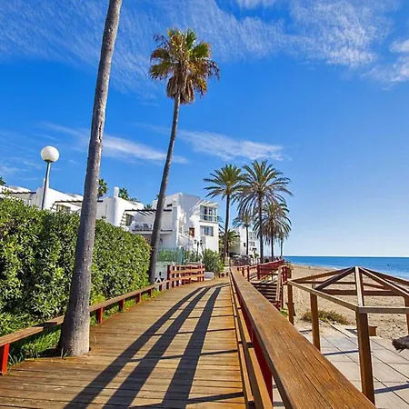Villa Contemporary & Very Spacious Puerto Banus Marbellac