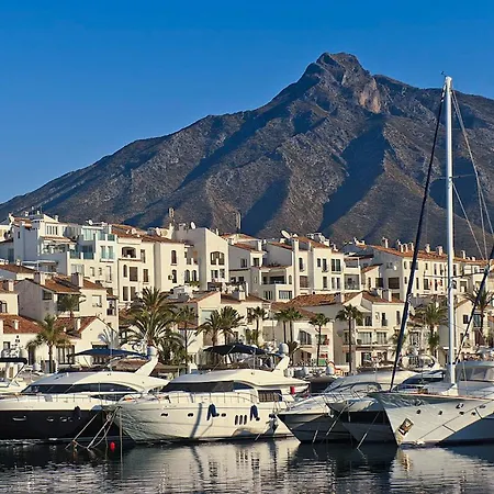 Contemporary & Very Spacious Puerto Banus Villa Marbellac