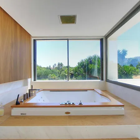 Contemporary & Very Spacious Puerto Banus Villa Marbellac